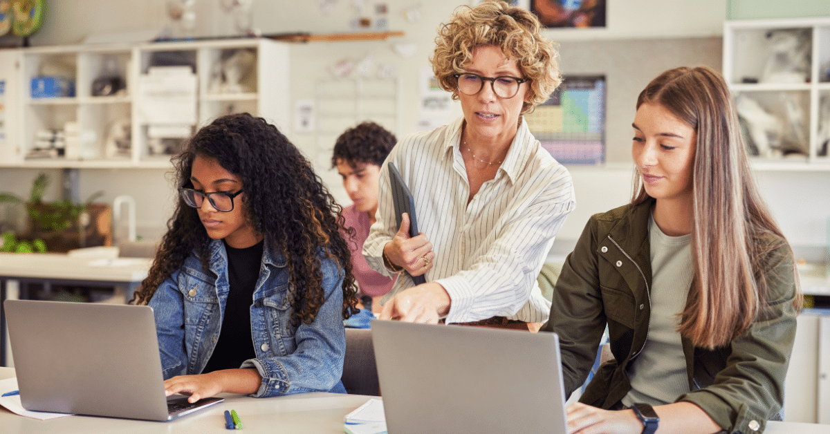 Are Business Simulations Worth It? A Pedagogical Approach for High Schools